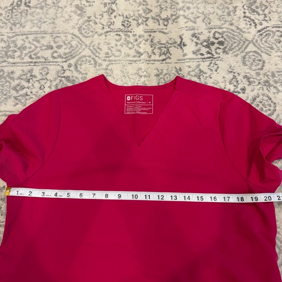 Figs Women's Vivid Pink Short Sleeve Top - Picture 7 of 10